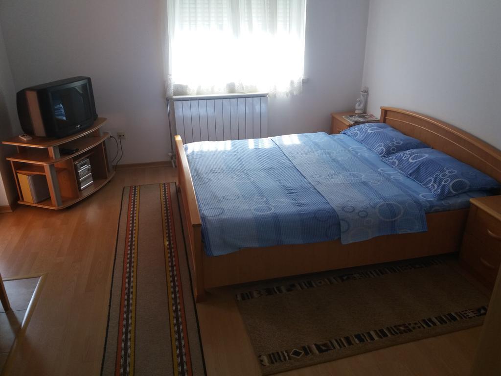 Renome Apartmani Banja Koviljača Exterior foto